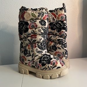 NEW Farm Rio Romantic Garden Lug Sole Tall Shaft Boot Sz 6 1/2